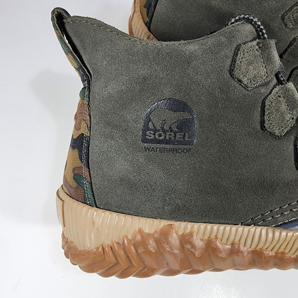 Sorel Out N About Plus Ankle Duck Boots Womens 9.5 Camo Suede Waterproof EUC - Picture 2 of 12